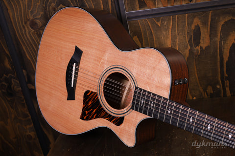 Taylor 352CE 12-String