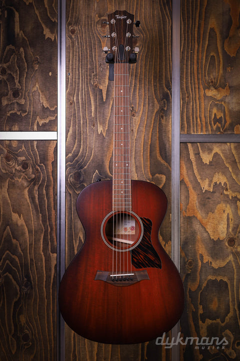 Taylor American Dream AD22e SEB