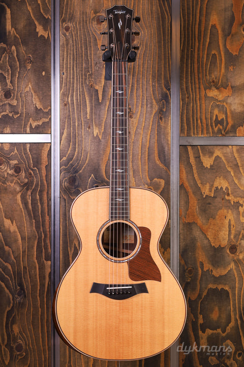 Taylor 812e + Free Taylor Strap!