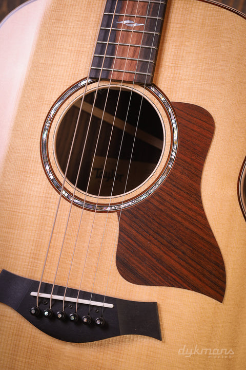 Taylor GT 811e + Free Taylor Strap!