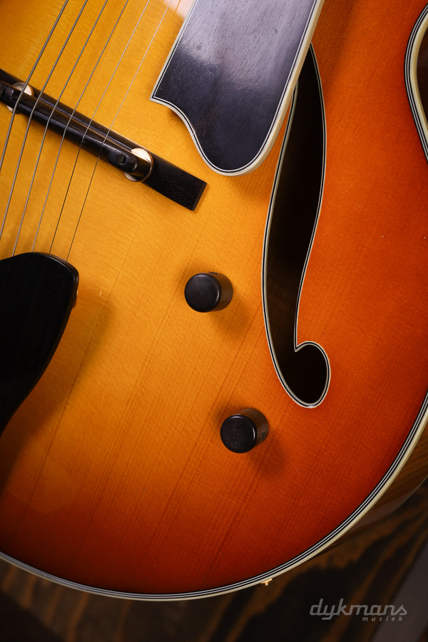 Eastman AR805CE