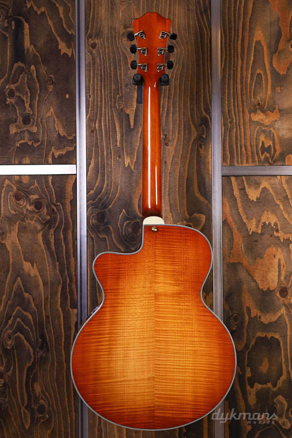 Eastman AR805CE