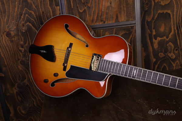 Eastman AR805CE