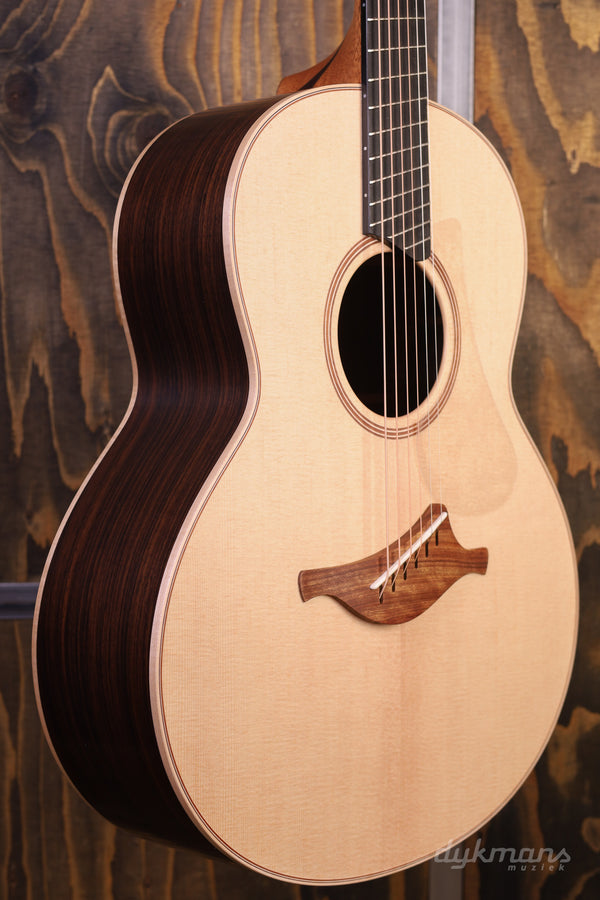 Lowden F-32FF IR/SS 50th Anniversary