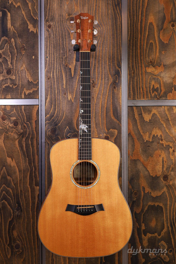 Taylor Custom-DN Koa PRE-OWNED!