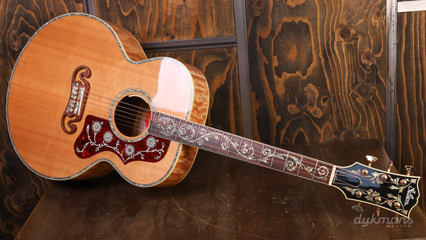 Gibson Acoustic SJ200 Vine Antique Natural Quilt PRE-OWNED!