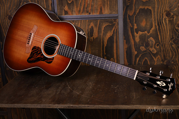 Taylor Gold Label 717e Sunburst