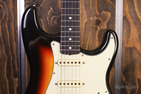 Del-Tone 60’s S-Style 3-Tone Sunburst