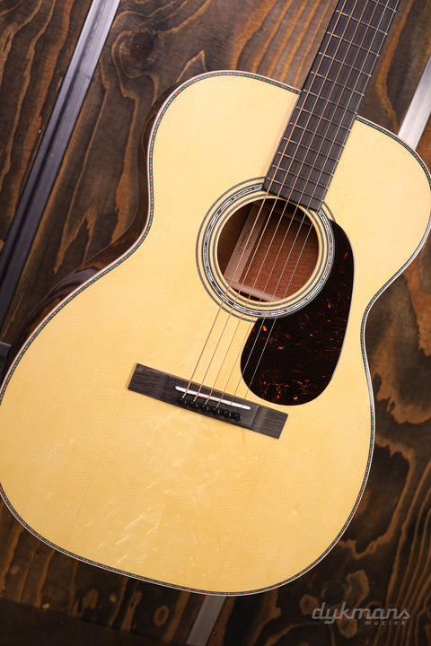 Martin Custom Shop 00-14 Flamed Mahogany