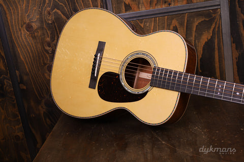 Martin Custom Shop 00-14 Flamed Mahogany