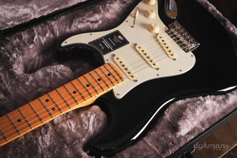 Fender American Professional II Stratocaster Maple Black