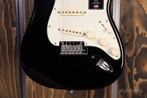 Fender American Professional II Stratocaster Maple Black