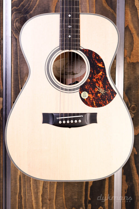 Maton EBG808 Artist