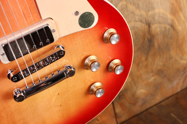 Gibson Les Paul '70s Deluxe Cherry Sunburst