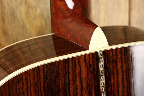 Martin Guitars 000-28EC