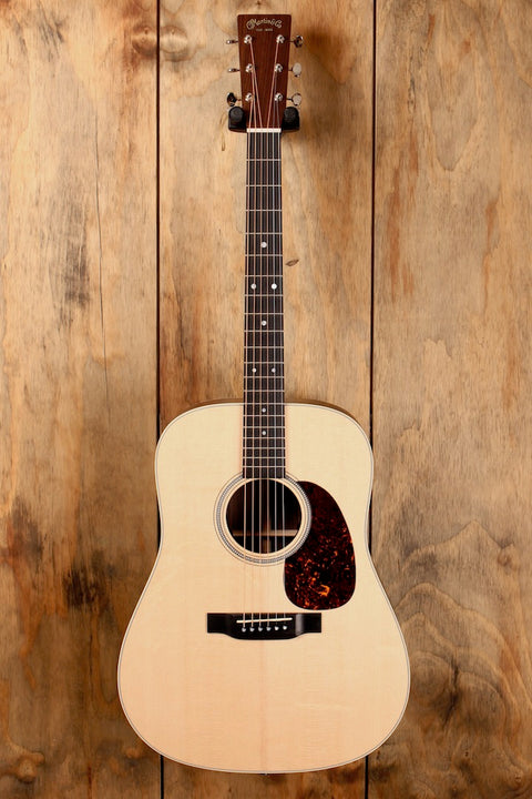 Martin D-16e-R Dreadnought