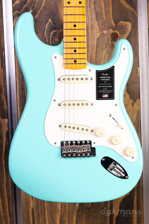 Fender American Vintage II '57 Stratocaster Sea Foam Green