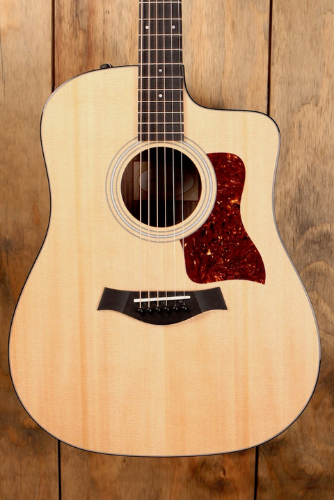 Taylor 210ce plus