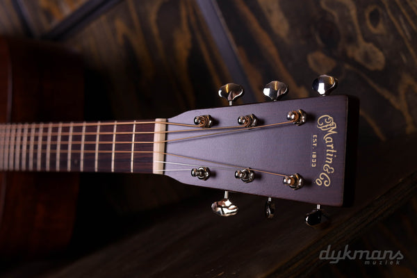 Martin D-15M