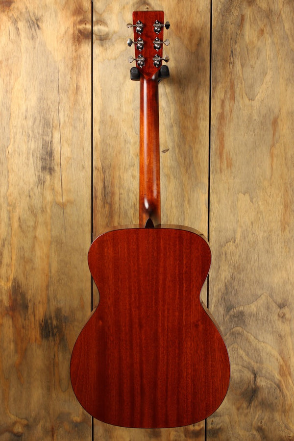 Eastman E2OM CD