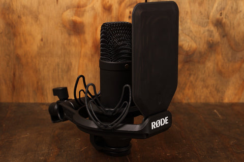 Rode NT1 &amp; AI-1 Complete Studio Kit with Audio Interface