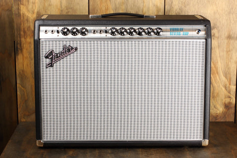 Fender 68 Custom Vibrolux Reverb