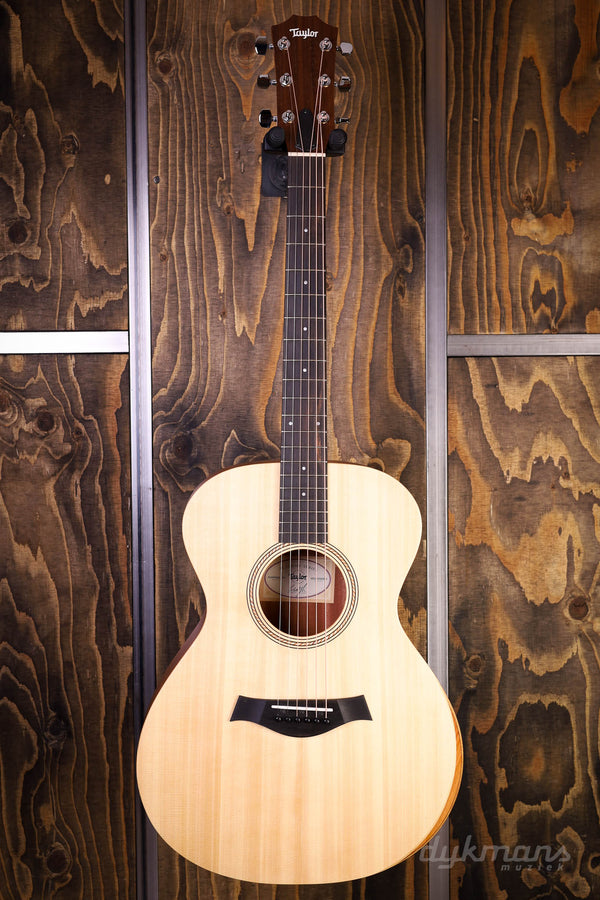 Taylor Academy 12th Lefty